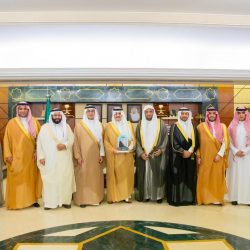 هلال عسير يشارك بحملة رايتك وردية