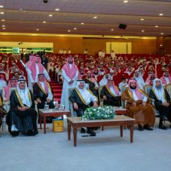 أمير الشرقية يطلع على مشاريع الهيئة الملكية ويدشن مشاريع ترفيهية