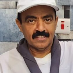 أمانة الشرقية تنذر عدد ٦٧ من أصحاب المظلات المخالفة بضرورة إزالتها في الخفجي