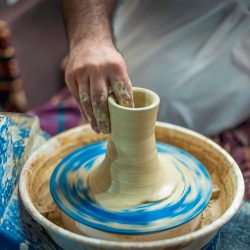 شهداء وجرحى في قصف إسرائيلي لعدة مواقع في قطاع غزة