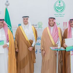 محافظ محايل يتفقد جميعة تحفيظ القرآن الكريم ومركز الحماية الأسرية*