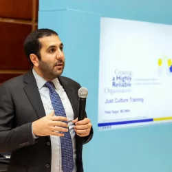 أمير نجران يشهد توقيع اتفاقيات بين عددِ من الجهات بالمنطقة 