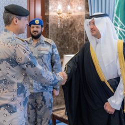 الكلية التقنية والمعهد الصناعي الثانوي بظهران الجنوب تكرم آل دوبان الوادعي المنسق لبرنامج الرحلات الميدانية الثقافية