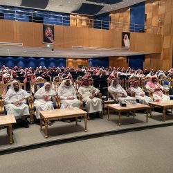 *محافظ محايل يدشن فعاليات اليوم العالمي للطفل* 