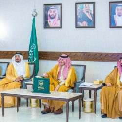 أمير الشرقية يستقبل المشرف العام على فرع وزارة الطاقة والمراكز التابعة لها بالمنطقة