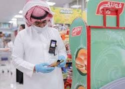 القوات الخاصة للأمن البيئي تضبط مخالفًا لنظام البيئة لنقله حطبًا محليًا في منطقة حائل