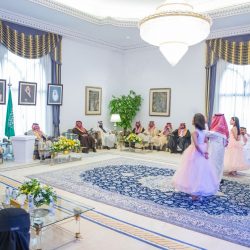 أمير المنطقة الشرقية يُدشن أعمال 10 مشاريع بلدية بالأحساء بـ 1.2 مليار ريال