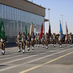 أمير جازان يلتقي بمشايخ وأهالي العيدابي..