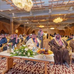 وزير الشؤون البلدية والإسكان يرعى تخريج 180 موظفًا من برنامج الدبلوم العالي للتخطيط الحضري بجامعة الملك سعود