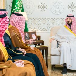 نائب أمير تبوك يتقدم جموع المصلين بجامع الوالدين لأداء صلاة الاستسقاء