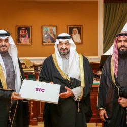 سمو أمير منطقة جازان يكرم الطالبة غلا المعبدي لتحقيقها المركز الثاني عالميًا في معرض تايسف 2024م