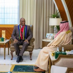 أمير الشرقية يرأس اجتماع لجنة الإسكان التنموي