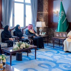 نائب أمير الشرقية يتسلم نسخة من كتاب “قراءة في فكر الملك”