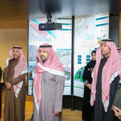 أمير جازان يستقبل نائب وزير الموارد البشرية والتنمية الاجتماعية للعمل