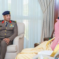 أمير الشرقية يلتقي مساعد وكيل الحرس الوطني للجهاز العسكري بالقطاع الشرقي