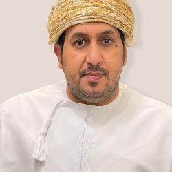 نائب أمير الشرقية يكرم الطلاب الخريجين من مبادرة التطوير التقني والمهني