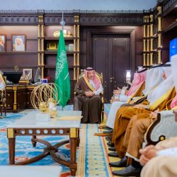 الدكتوراة في العقيدة والمذاهب المعاصرة للباحثة حنان المطوع     عن أطروحتها بعنوان “قضايا الدين والحداثة والحضارة في فكر داريوش شايغان”