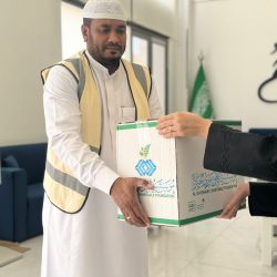 “الأمر بالمعروف” بمحافظة بلجرشي بالباحة تفعّل محتوى حملة (الدين يسر) مع مكتب البيئة وفي الأسواق التجارية .