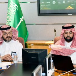*سمو الأمير حسام بن سعود يطلع على سير العمل في جائزة الباحة للإبداع والتميز*