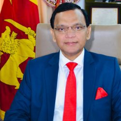 عاجل : صدور التوجيه الكريم بتقصير مدة خطبة وصلاة الجمعة فى الحرمين إلى 15 دقيقة حتى نهاية الصيف