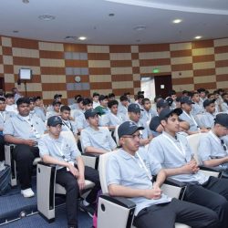 “القصيبي” اول سباح سعودي يستعد للفوز ببطولة عالمية عبور المانش 