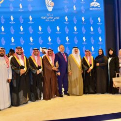 نيابة عن خادم الحرمين .. نائب أمير مكة يتشرف بغسل الكعبة المشرفة