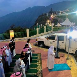 سمو نائب أمير الرياض يدشن حملة التطعيم ضد الانفلونزا الموسمية بالمنطقة