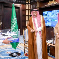 الأمير حسام بن سعود يشهد توقيع اتفاقيتين لجامعة الباحة مع الجامعة السعودية الإلكترونية وكلية الباحة الأهلية للعلوم