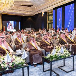 سمو محافظ الأحساء يكرّم المتقاعدين من منسوبي المحافظة