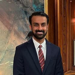 اطلاق جائزة ( العمل التطوعي ) في 2025  *(مليون ساعة) في التطوع البلدي بمشاركة 47000 متطوعاً بالاحساء*