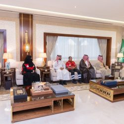 أمير الشرقية يدشن عدد من المبادرات التدريبية للهلال الأحمر السعودي