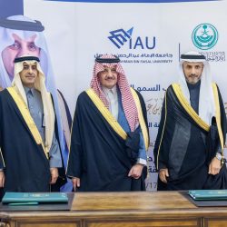 “فن تصميم الكتاب” يدعو للعودة إلى القراءة التقليدية في معرض جدة للكتاب 2024