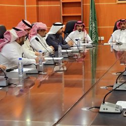 معرض مهرجان خادم الحرمين الشريفين للفن التشكيلي.. محاكاة لتاريخ المملكة ورياضة الهجن   