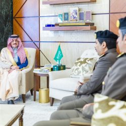 سمو نائب أمير الشرقية يستقبل مدير شرطة المنطقة ونائبه 