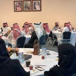 أمير منطقة الباحة يتسلم التقرير السنوي لجمعية تعاطف الخيرية لعام 2024 .