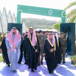 سمو أمير الباحة يتسلم التقرير السنوي لإدارة الأحوال المدنية بالمنطقة .