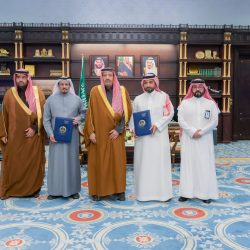 سماحة مفتي عام المملكة يستقبل مفوض لجنة الإفتاء بجازان ووفد من جمعية البر الخيرية