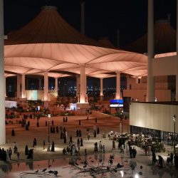 سمو محافظ الأحساء يستقبل سمو وزير الحرس الوطني