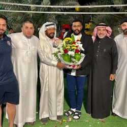 تقديرَا لمكانته كواحد من أبرز النجوم الصاعدين في عالم الملاكمة