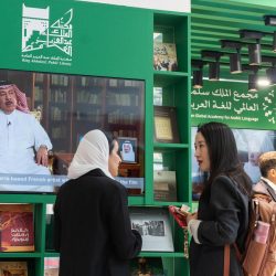 محافظ وادي الدواسر يشارك الأهالي فرحة العيد ويشيد بجهود المنظمين