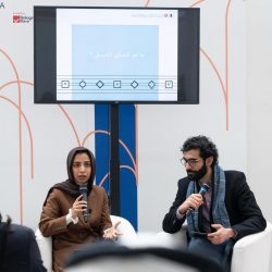 افضل معلم بالعالم “المنصور” يقوم بزيارة لمعايدة الدكتور عبدالله المغلوث*