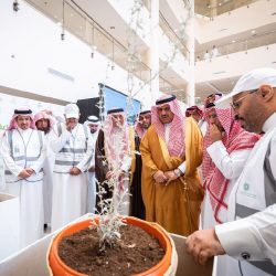 عبدالله نيازي يحتفل بتخرج ابنه محمد من جامعة البترول بتفوق 