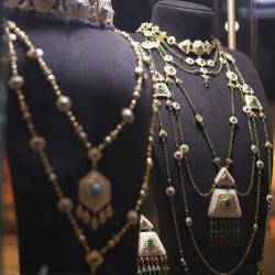 هيئة الأمر بالمعروف بمحافظة الخبر تفعل عددا من البرامج التوعوية والوقائية.