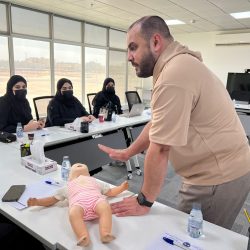 مدير عام فرع الرئاسة العامة لهيئة الأمر بالمعروف بالمنطقة الشرقية يلتقي رئيس مركز الرقعي ومدير الجمارك