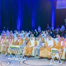 سمو نائب أمير المنطقة الشرقية يتسلّم التقرير السنوي لفرع وزارة الموارد البشرية لعام 2024