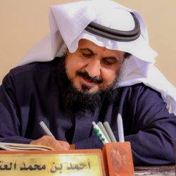 قائد “كفيف” يشارك في خدمة المجتمع بمحايل عسير