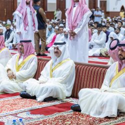 جمعية حياة تدعم طالبًا من ذوي الإعاقة بكرسي متحرك لتمكينه من مواصلة تعليمه