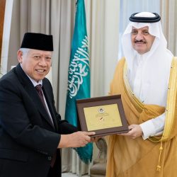 سمو أمير المنطقة الشرقية يستقبل رئيس وأعضاء مجلس إدارة جمعية تعافي