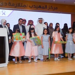 أمير المنطقة الشرقية يستقبل رئيس وأعضاء اتحاد الغرف السعودية