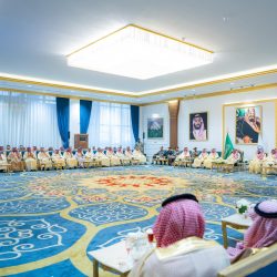 أمير منطقة الباحة يتابع جهود تنمية الاستثمار البلدي بأمانة المنطقة ويؤكد دعمه للمشاريع النوعية لتحسين جودة الحياة .